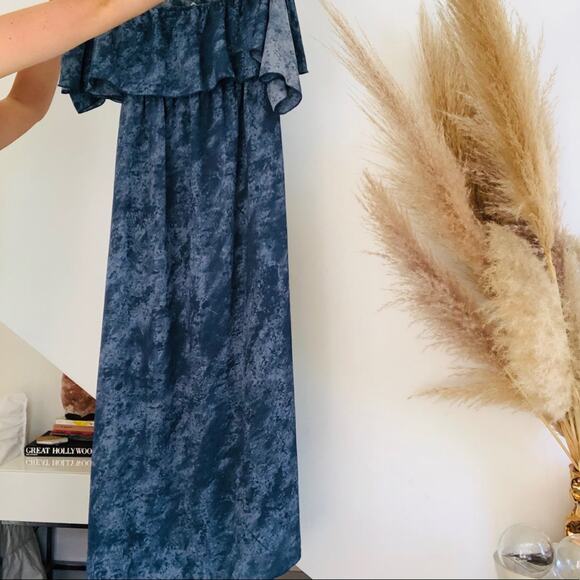 I LOVE JOAH Blue White Printed Off Shoulder Ruffle Tube Top Slit Maxi Dress M - Picture 9 of 9